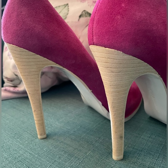 BCBGeneration Pink Suede Heels, size 9.5 - Picture 4 of 7
